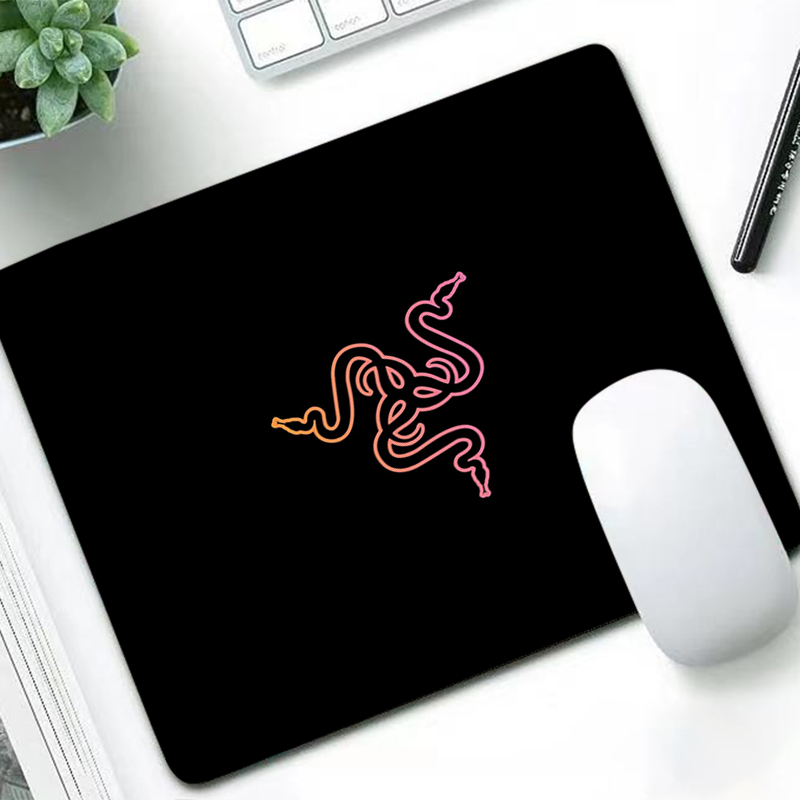 Razer Luxury Mouse Pad Anime G - Laptop Accessories Gaming ulasan dan harga