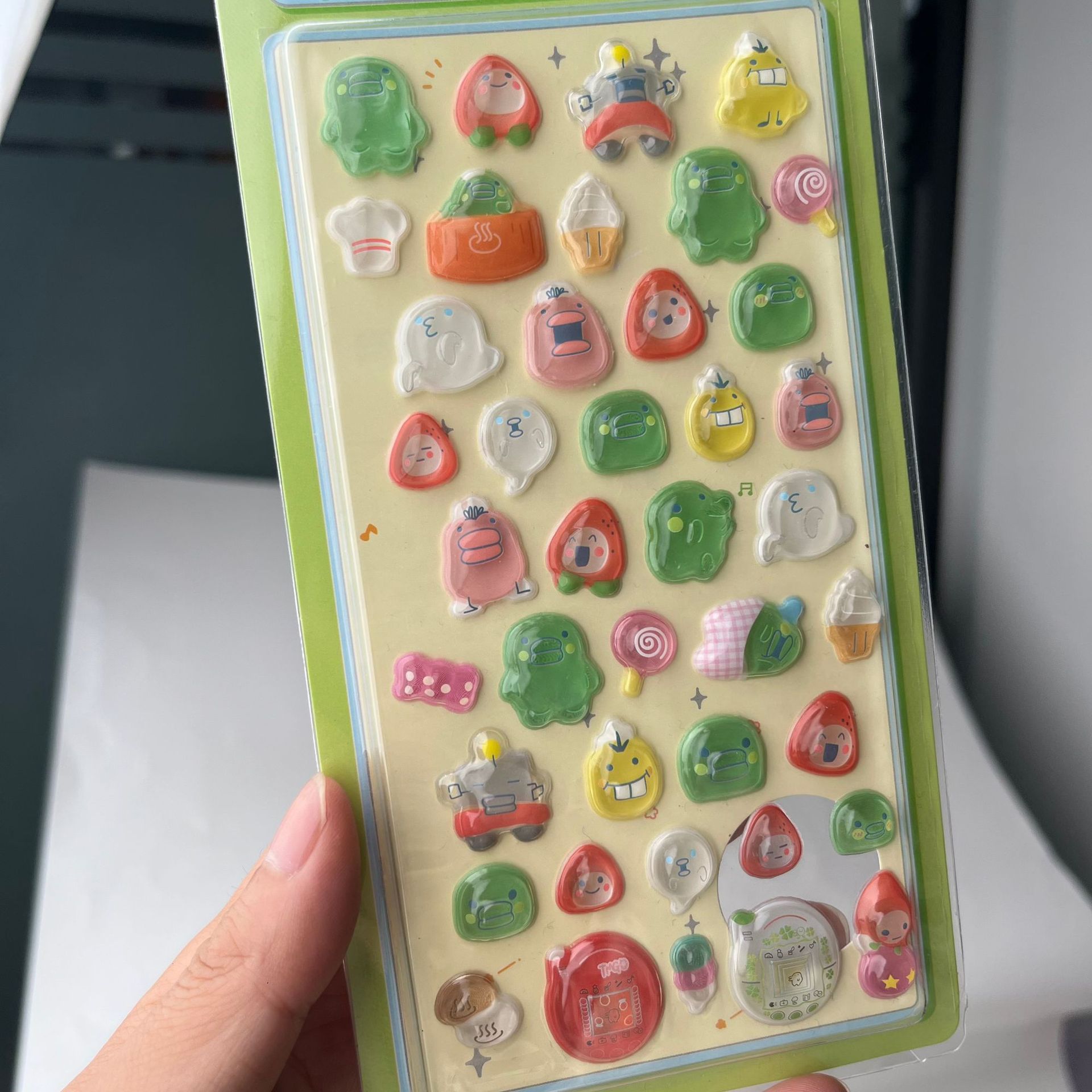 Stiker 3D Tamagotchi Lucu Retr - Laptop Accessories And Parts ulasan dan harga